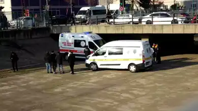 Adana'da Genç Adam Ölü Bulundu: İntihar mı Cinayet mi?