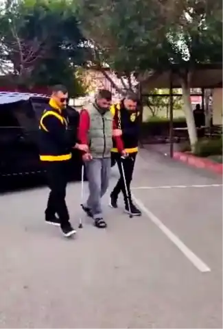 Koltuk Değnekli Firari Uyuşturucuyla Yakalandı